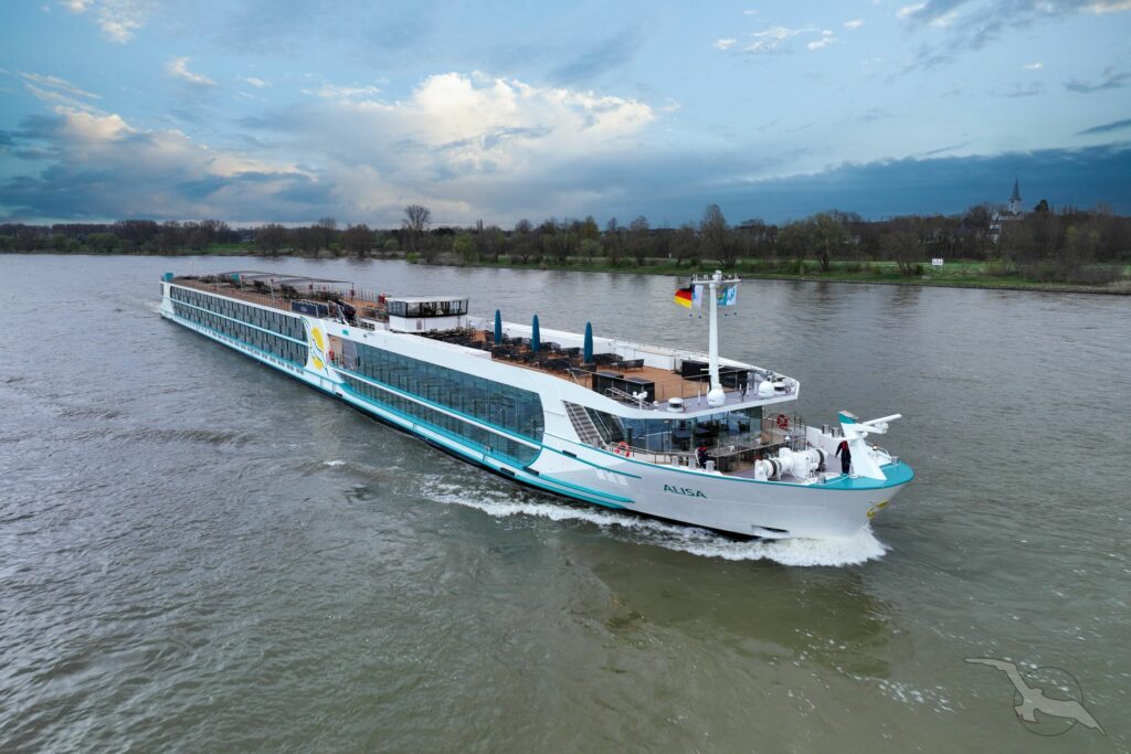 Flussschiffe Alisa