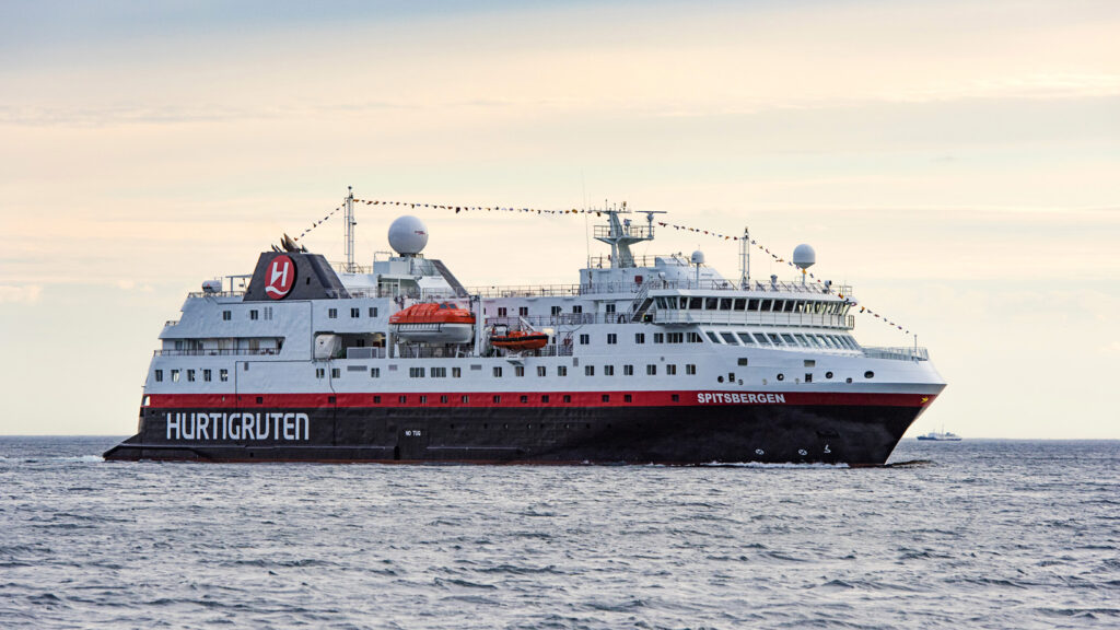 HX Hurtigruten Expeditions