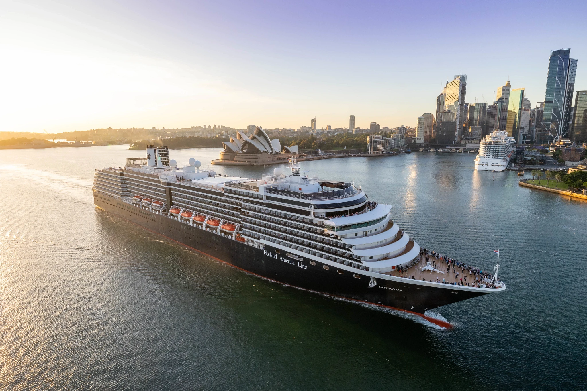Holland America Line längere Routen