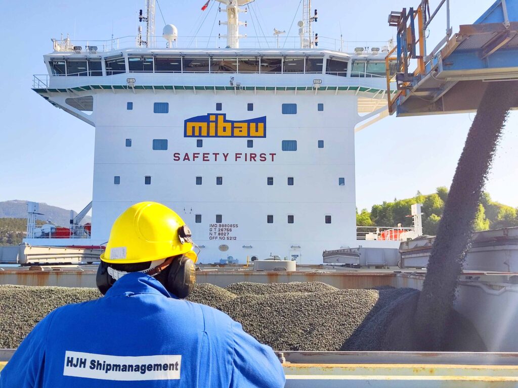 Frachter nach Norwegen
