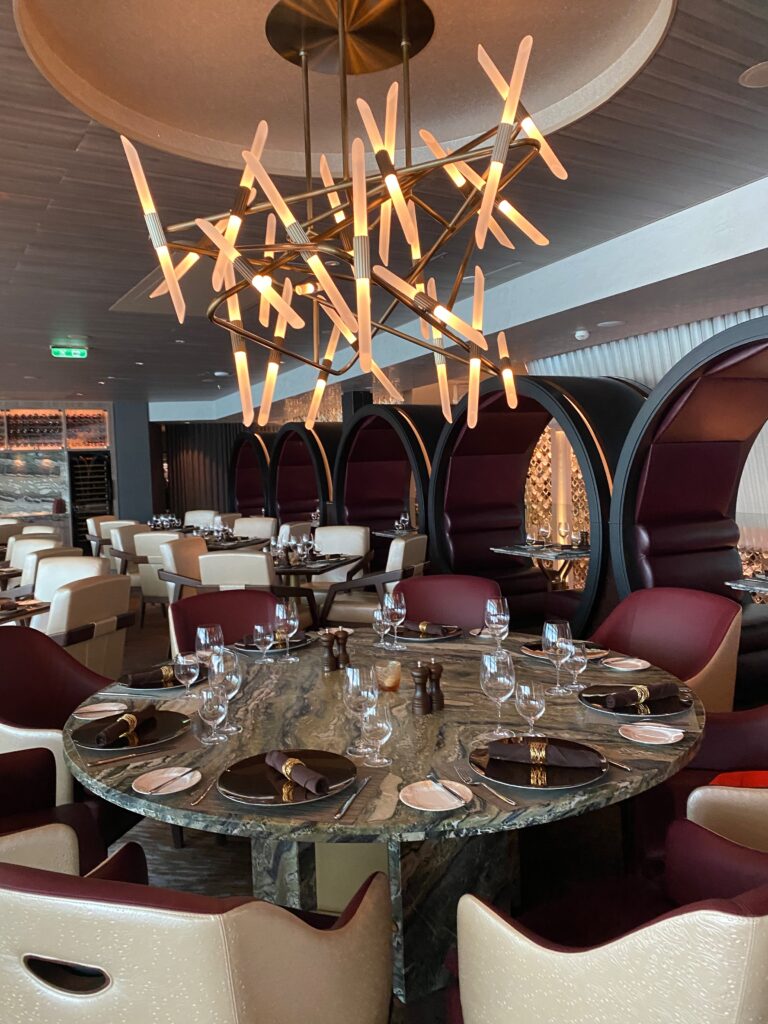 Restaurant auf der Celebrity Beyond.