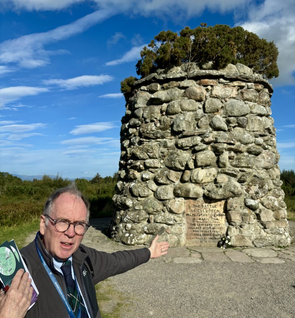 Alistair erklärt die Aufstellung der Clans in Culloden