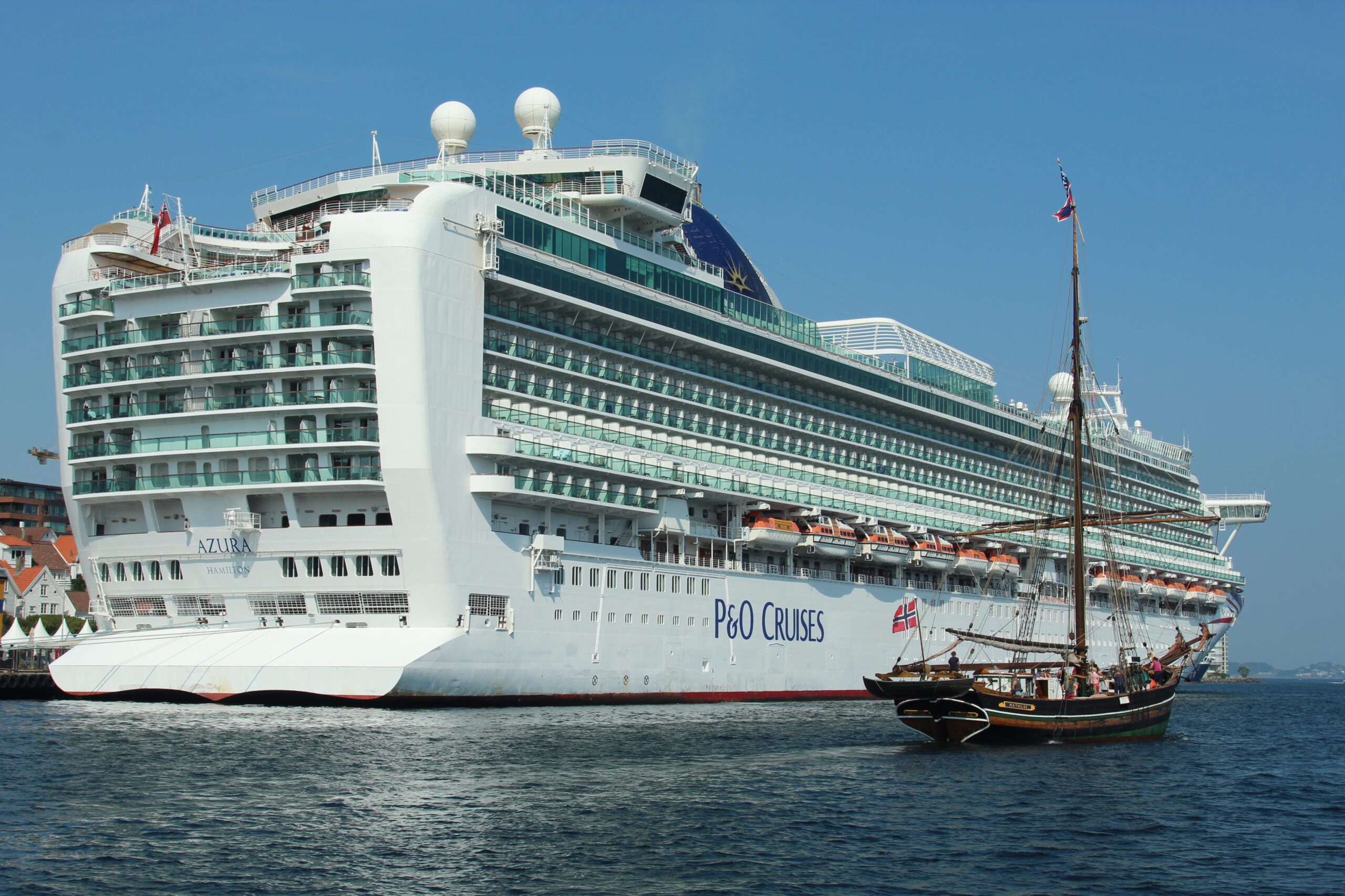 P&O Cruises (www.pocruises.de) hat das Kreuzfahrtprogramm für die Saison 2027/28 vorgelegt. Neu dabei: die Reisen zu den Kanaren