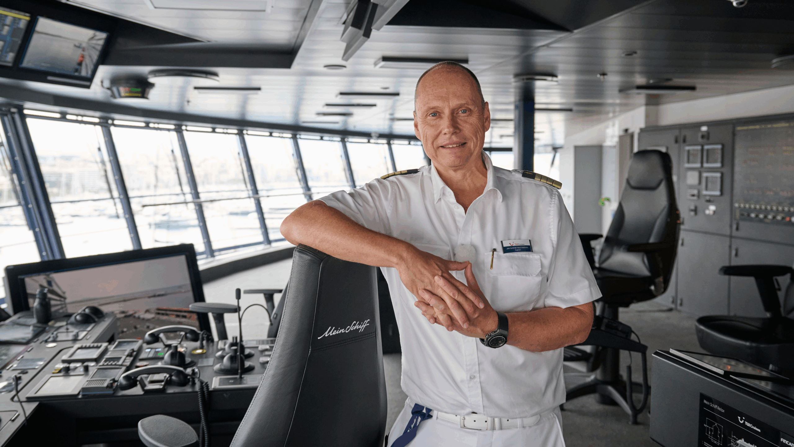 Der finnische Kapitän Jan Rautawaara übernimmt das Kommando der Mein Schiff Flow, dem zweiten Neubau der InTUItion-Schiffsklasse von TUI Cruises