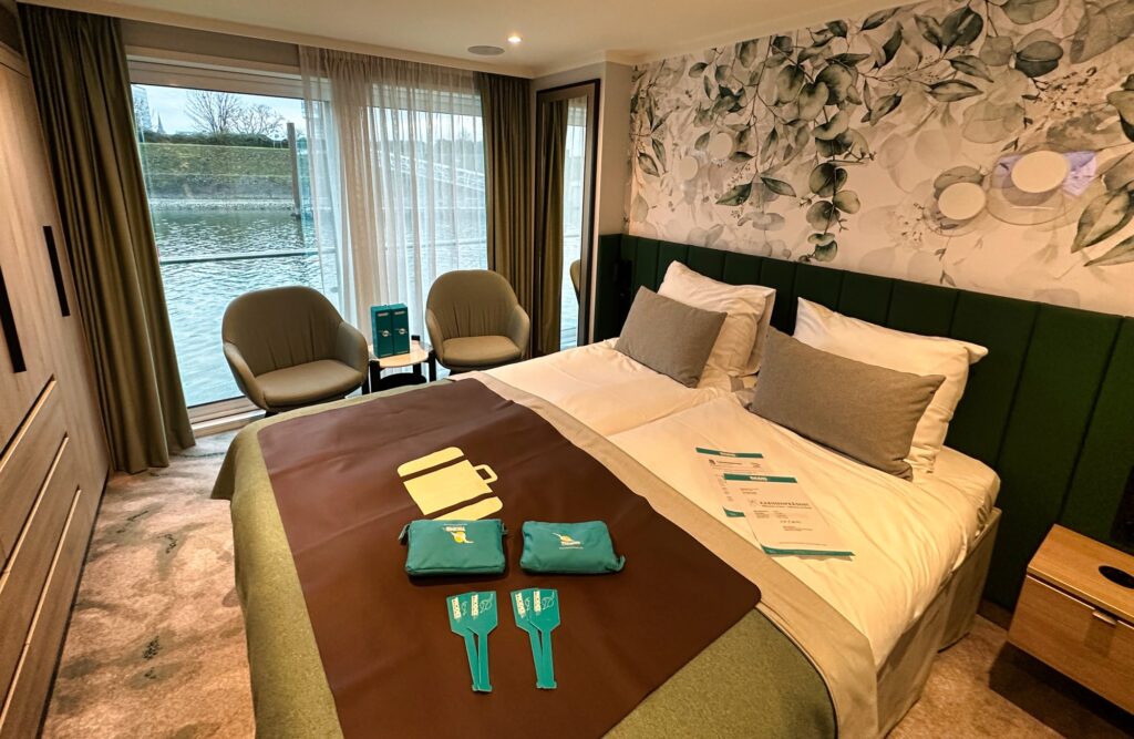 Amina Advent Phoenix Reisen