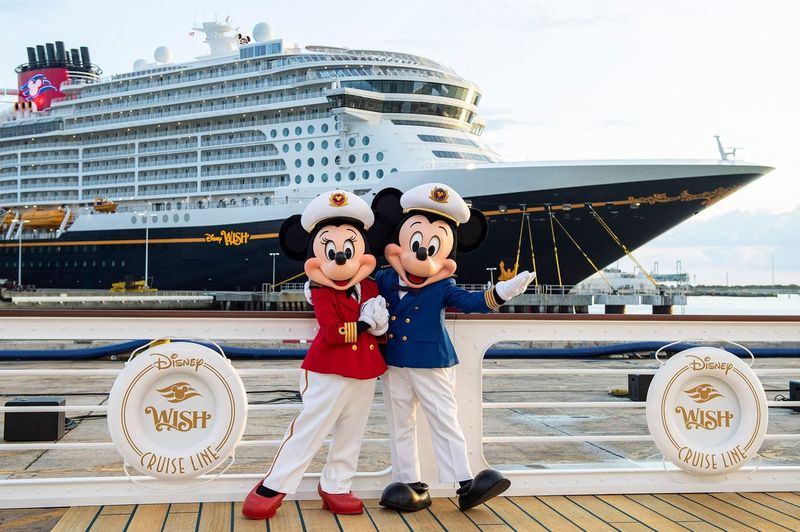 Disney Cruise Line plant für den Sommer 2027 eine Saison unvergesslicher Familienurlaube rund um den Globus .
