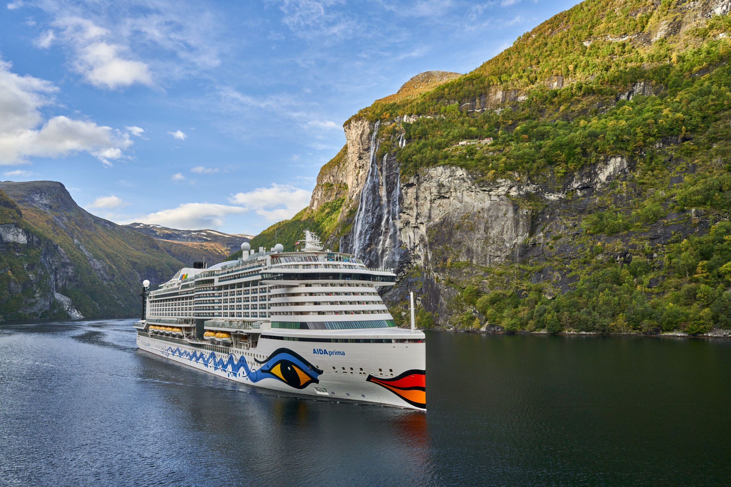 AIDA Cruises hat im Sommerprogramm 2028 mehr als 450 Reisen im Programm, darunter auch ungewöhnliche Routen wie nach Lappland.