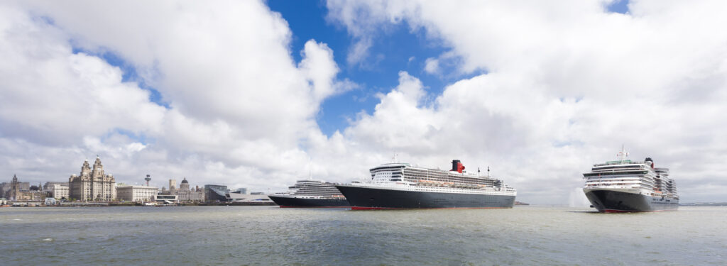 Vier Cunard-Queens erstmals gemeinsam zu sehen: Am 16. Mai 2028 treffen die Queen Mary 2, die Queen Elizabeth, die Queen Victoria und die Queen Anne