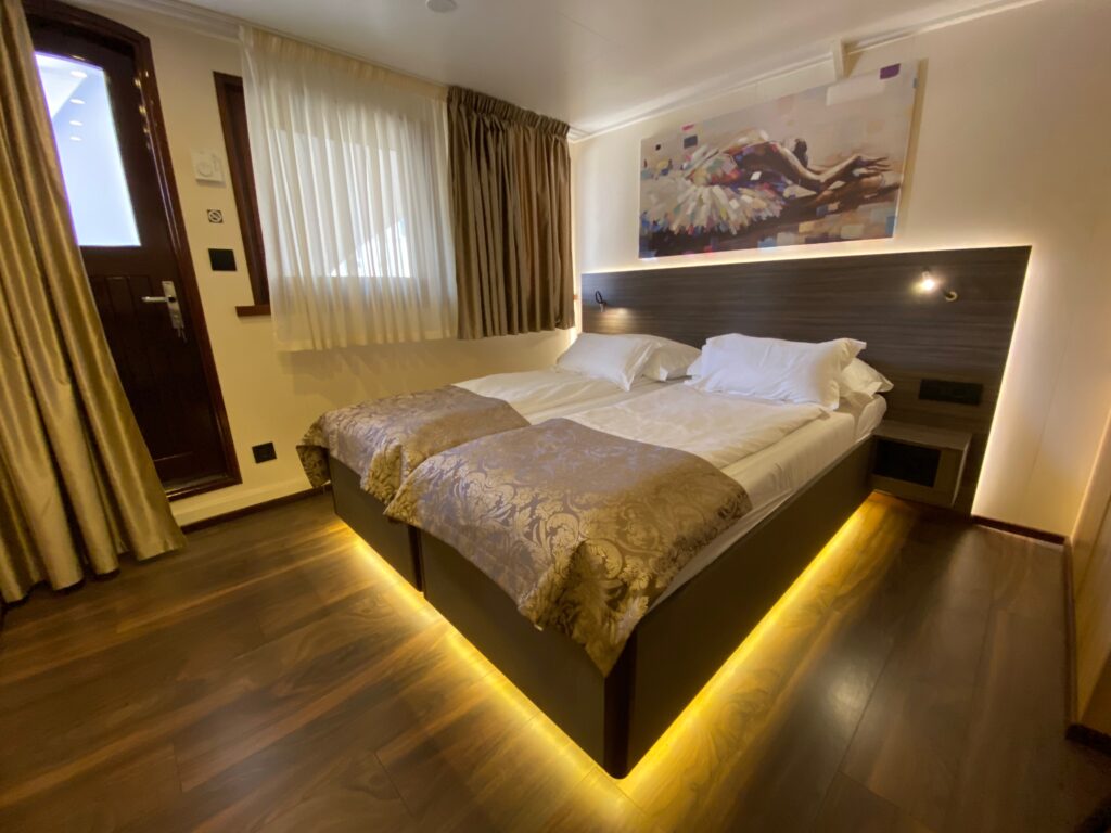 Kabine auf der Motoryacht Princess.