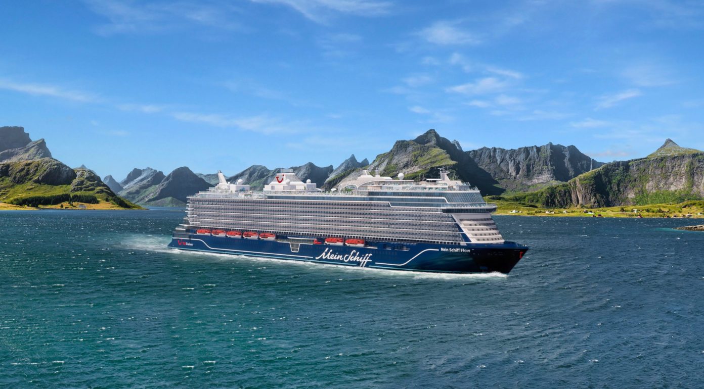 TUI Cruises feiert die Taufe der Mein Schiff Flow mit einer Taufreise und Live-Acts von Rea Garvey und Tim Bendzko.